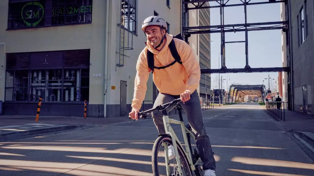 Reclaim the streets & discover the new Sneak 3 EQ with Q'AUTO / Stilvoll, smart, urban: Das ROSE Sneak 3 EQ mit Q'AUTO Technologie setzt neue Maßstäbe für städtische Mobilität - Bild: presseportal.de