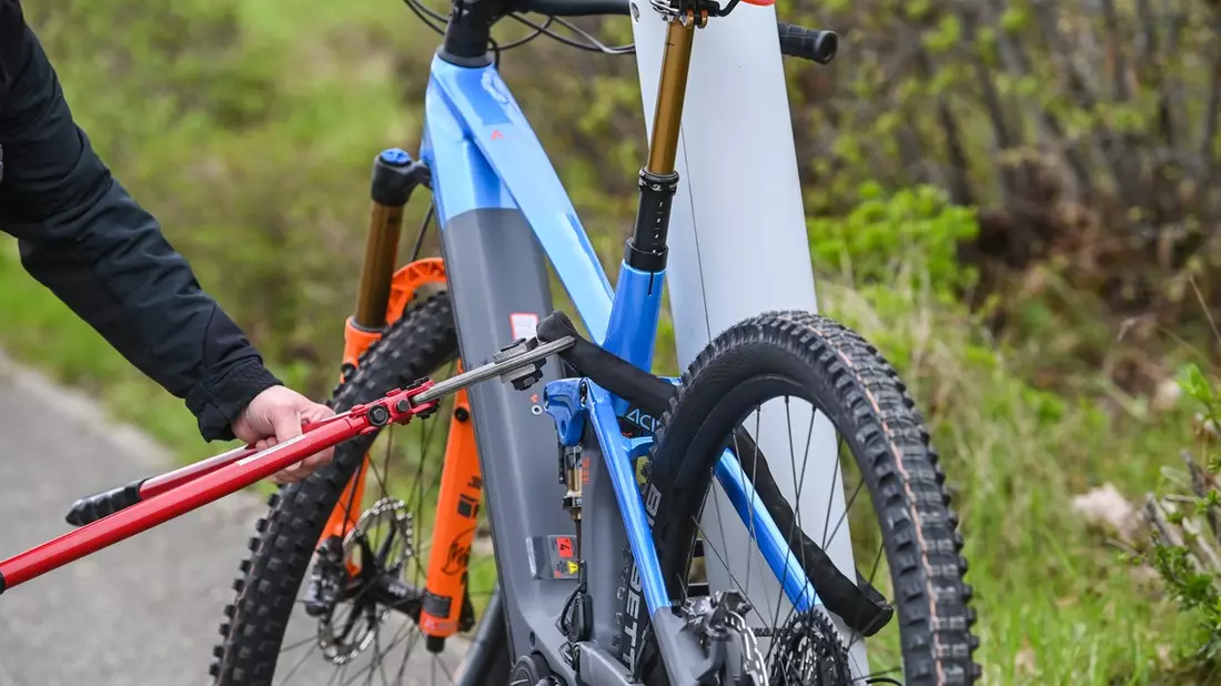 Unfall oder Diebstahl: Passgenauer Schutz für das Bike - Bild: presseportal.de