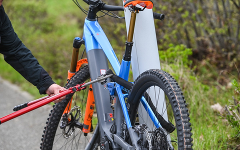 Unfall oder Diebstahl: Passgenauer Schutz für das Bike - Foto: presseportal.de