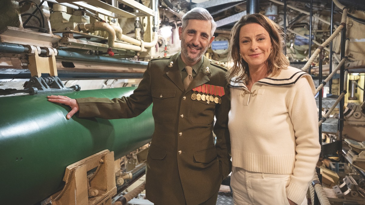 Michel Abdollahi lädt erneut zum „Käpt'ns Dinner“ ins U-Boot – Gäste der nächsten neuen Folgen: Anja Reschke, Mike Krüger und Guildo Horn / Start: Freitag, 6. Juni, ARD Mediathek und NDR Fernsehen - Foto: presseportal.de