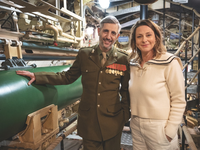 Michel Abdollahi lädt erneut zum „Käpt'ns Dinner“ ins U-Boot – Gäste der nächsten neuen Folgen: Anja Reschke, Mike Krüger und Guildo Horn / Start: Freitag, 6. Juni, ARD Mediathek und NDR Fernsehen - Foto: presseportal.de