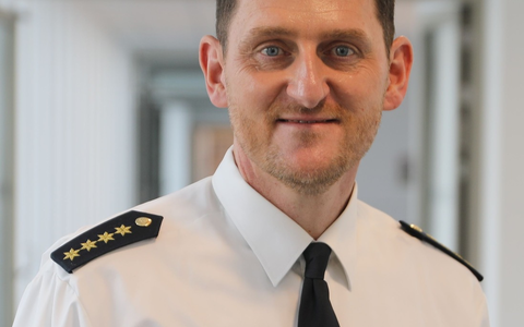 POL-OF: Stefan Kaaden übergibt Staffelstab an Marc Göbel: Führungswechsel bei der Polizeidirektion Offenbach - Foto: presseportal.de