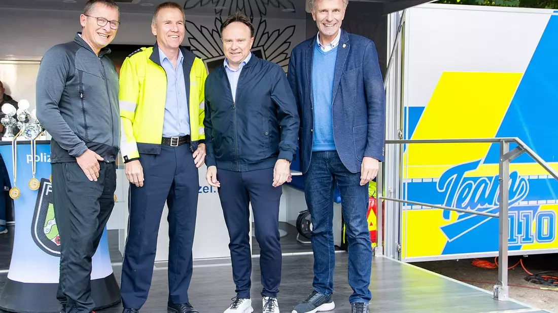 POL-BOR: Euregio Triathlon 2025: Sportlicher Ehrgeiz und Teamgeist - Bild: presseportal.de