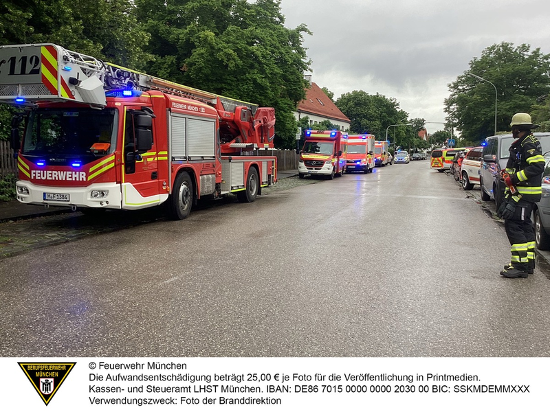 FW-M: 17 Verletzte in Schule durch Reizgas (Allach) - Foto: presseportal.de