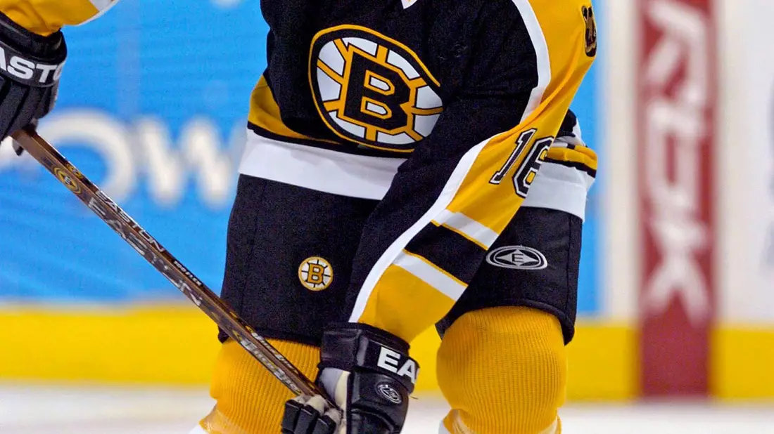 Marco Sturm spielte fünf Jahre für die Boston Bruins. - Bild: Cj Gunther/EPA/dpa