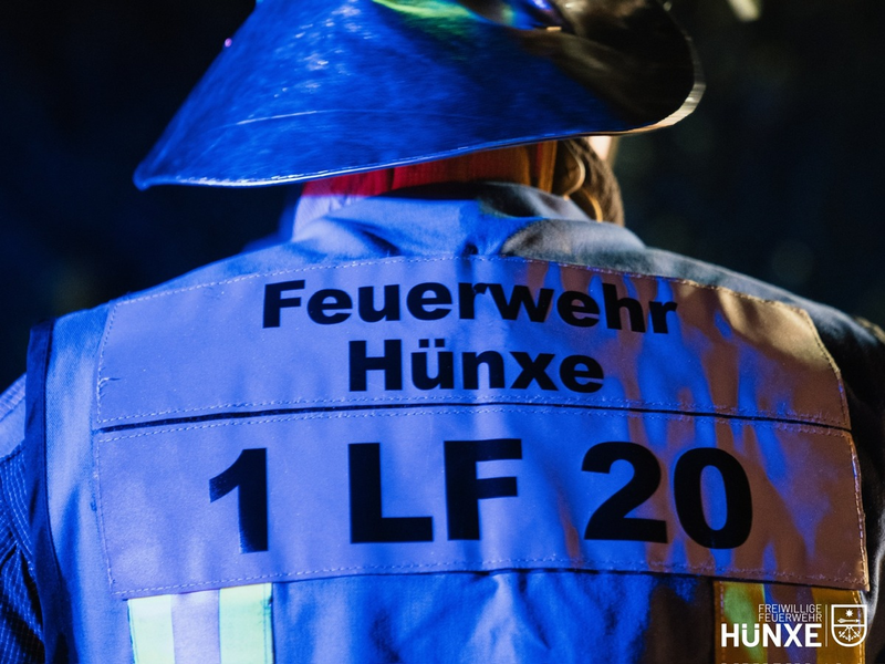 FW Hünxe: Rauchentwicklung an einem Pkw - Foto: presseportal.de