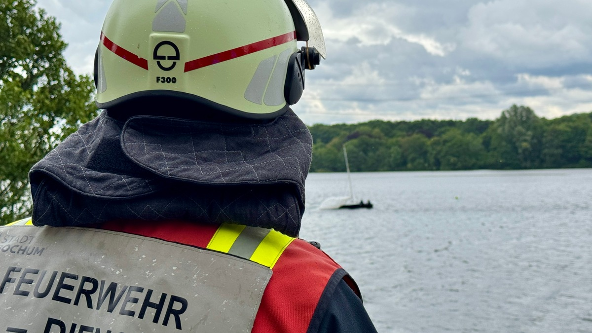 FW-BO: Gekentertes Segelboot auf dem Kemnader See führt zu Feuerwehreinsatz - Foto: presseportal.de