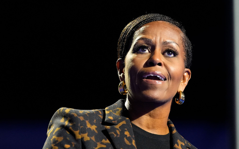 Bringt ein weiteres Buch auf den Markt: Michelle Obama. (Archivbild) - Foto: Jacquelyn Martin/AP/dpa