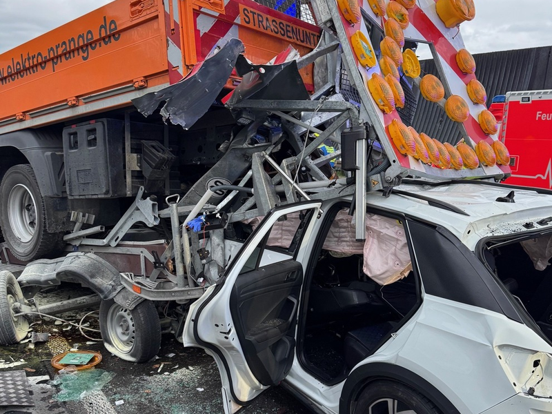 FW-GE: Schwerer Verkehrsunfall auf BAB2 - Foto: presseportal.de