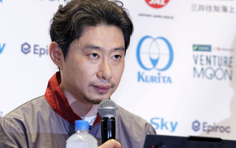 Der japanische ispace-Chef Hakamada musste erneut ein Scheitern verkünden.   - Foto: -/Kyodo News/dpa