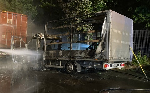 POL-OF: Lkw geriet aus unbekannter Ursache in Brand - Foto: presseportal.de