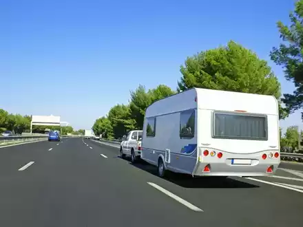 POL-BN: Sicherheitsaktion für Wohnmobile und Wohnwagen: Bonner Polizei berät kostenlos zum Beginn der Sommerreisezeit - Foto- und Pressetermin am 18.06.2025 - Foto: presseportal.de