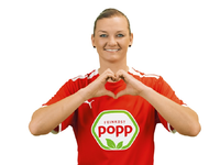 Fußballstar Alexandra Popp bringt Stadion-Feeling in den Supermarkt / Mit Popp Feinkost auf Fan-Tour in NRW - Foto: presseportal.de