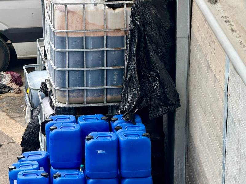 ZOLL-E: Staatsanwaltschaft Köln und Zollfahndung Essen: - riesiges Amphetaminlabor aufgedeckt - Drogen im Millionenwert sichergestellt - vier Personen in Haft - Foto: presseportal.de