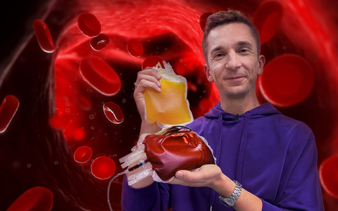 Doppelt ausgezeichnet: Goldener Spatz für PUR+ und Moderator Eric Mayer - Foto: presseportal.de