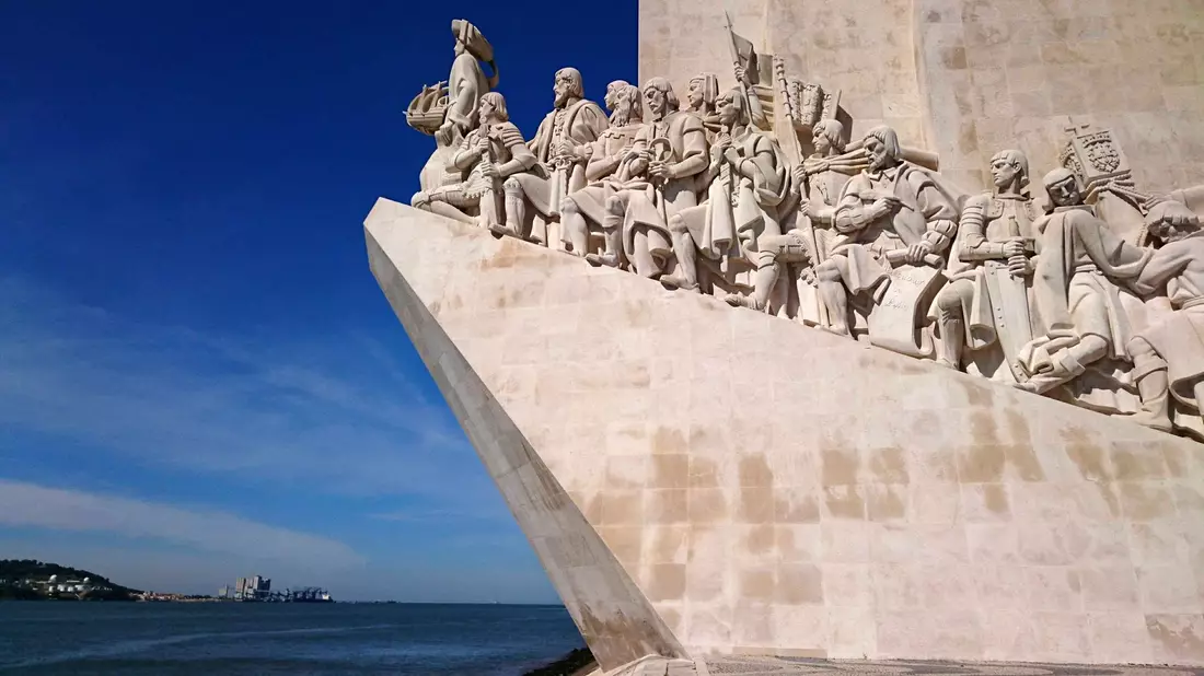 Die mutmaßliche Tat geschah unweit des von Lissabon-Touristen gern besuchten Denkmals der Entdeckungen. (Archivfoto) - Bild: Sabrina Hentschel/dpa