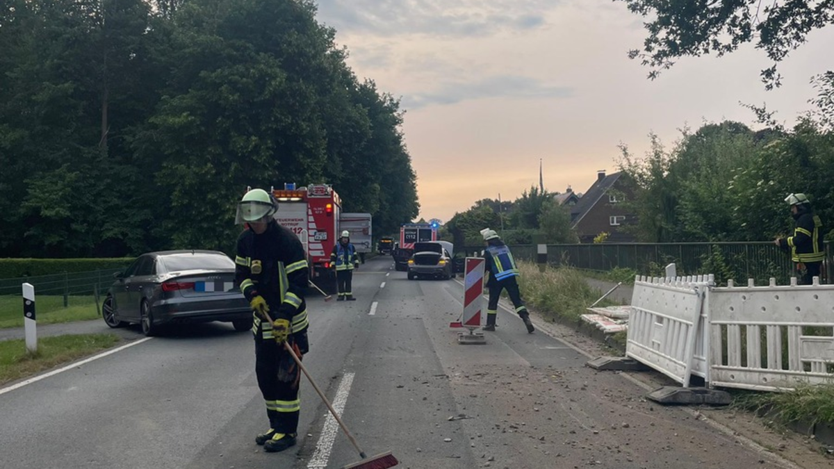 FW-Schermbeck: Unfall auf der Dorstener Straße - Foto: presseportal.de
