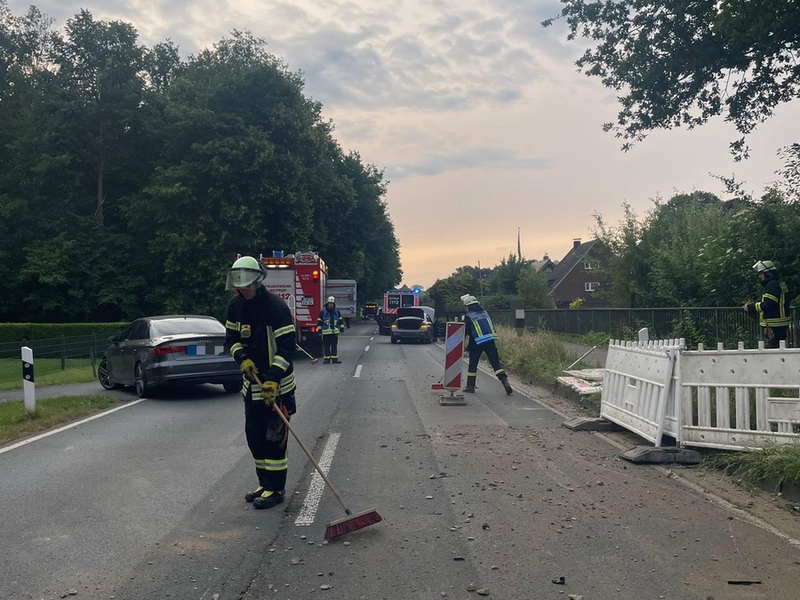 FW-Schermbeck: Unfall auf der Dorstener Straße - Foto: presseportal.de