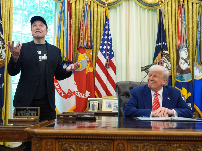 Tech-Milliardär Elon Musk gehört dem im Auftrag von US-Präsident Donald Trump handelnden Doge-Gremium nicht mehr an. (Archivbild) - Foto: Evan Vucci/AP/dpa