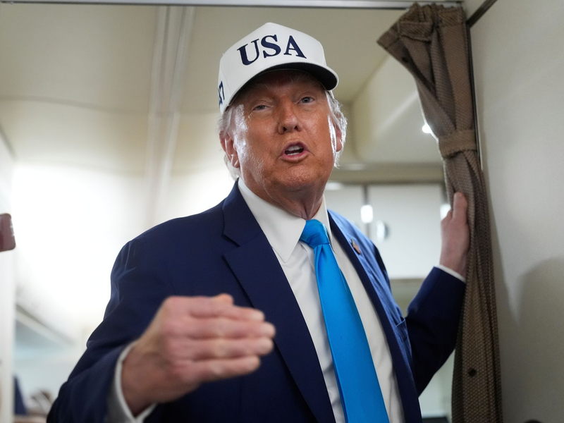 US-Präsident Donald Trump ist nicht danach, sich mit Tech-Milliardär Elon Musk zu versöhnen. - Foto: Manuel Balce Ceneta/AP/dpa