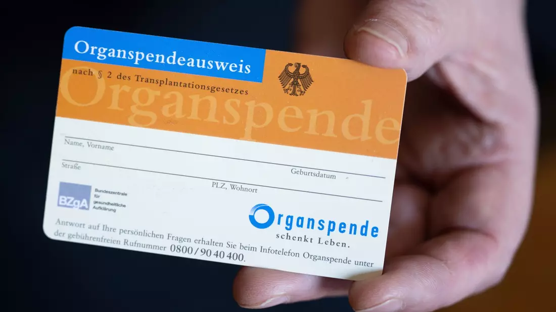 Ministerin Warken ruft zu Bereitschaft für Organspenden auf. (Symbolbild) - Bild: Hendrik Schmidt/dpa/dpa-tmn