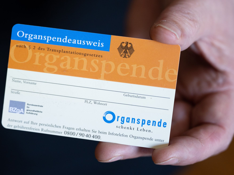 Ministerin Warken ruft zu Bereitschaft für Organspenden auf. (Symbolbild) - Foto: Hendrik Schmidt/dpa/dpa-tmn