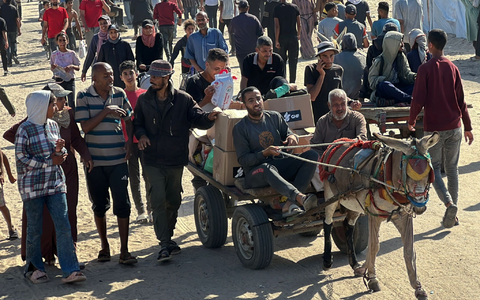 Die Stiftung GHF will zwei ihrer Hilfszentren wieder öffnen. (Archivbild) - Foto: Abdullah Abu Al-Khair/APA Images via ZUMA Press Wire/dpa Die Stiftung GHF will zwei ihrer Hilfszentren wieder öffnen. (Archivbild) - Foto: Abdullah Abu Al-Khair/APA Images via ZUMA Press Wire/dpa