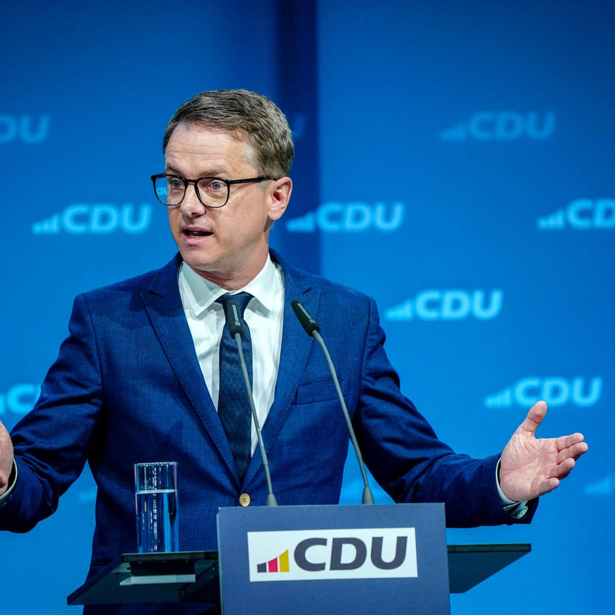 CDU-Generalsekretär Casten Linnemann ist dafür, mutmaßlich Arbeitsunwilligen das Bürgergeld komplett zu streichen. (Archivfoto) - Foto: Kay Nietfeld/dpa