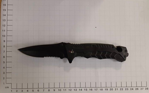 BPOL NRW: Bundespolizei findet Messer bei einem 13-Jährigen - Foto: presseportal.de
