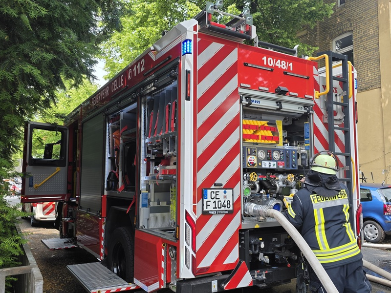 FW Celle: Wohnungsbrand mit einer toten Person - Foto: presseportal.de