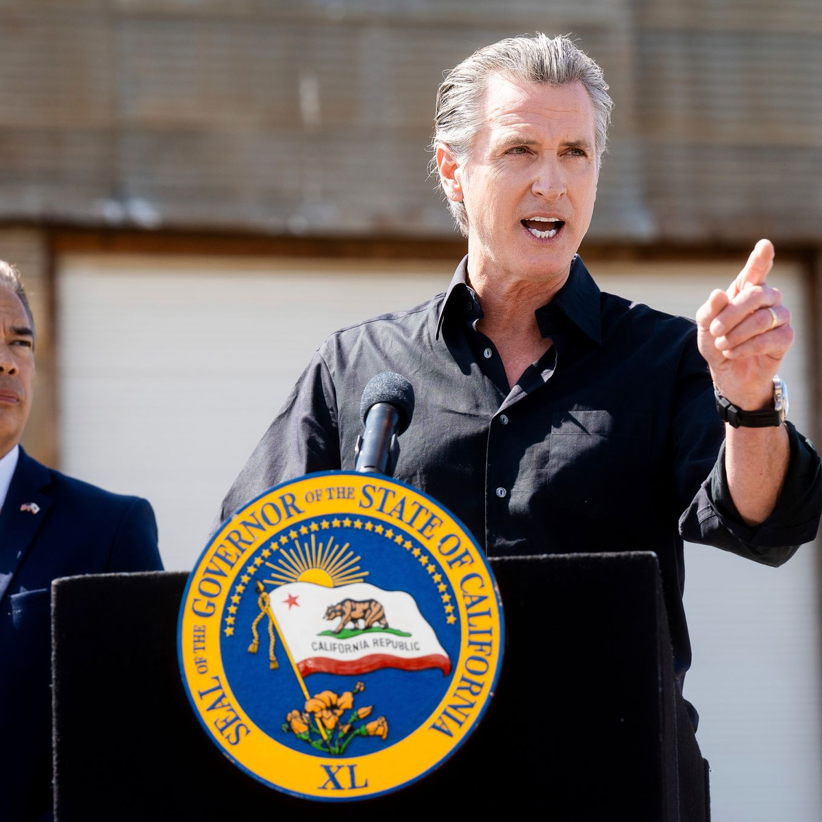 Kaliforniens Gouverneur Gavin Newsom hält das Vorgehen der Trump-Regierung für rechtswidrig. - Foto: Noah Berger/AP/dpa