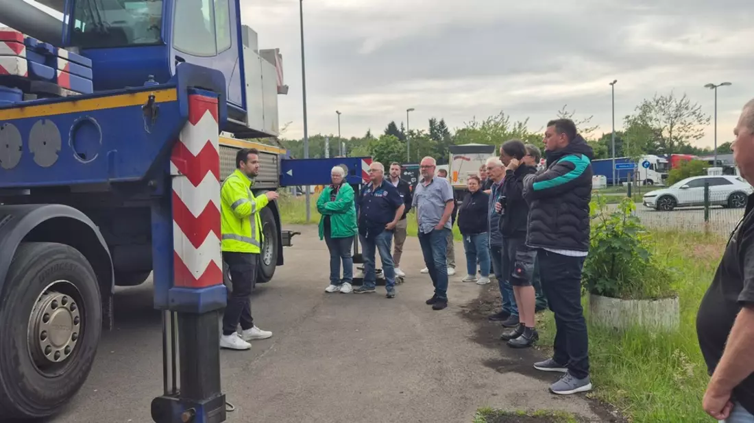 POL-ROW: ++ Hoch hinaus beim 220. Fernfahrerstammtisch der PD Lüneburg ++ - Bild: presseportal.de