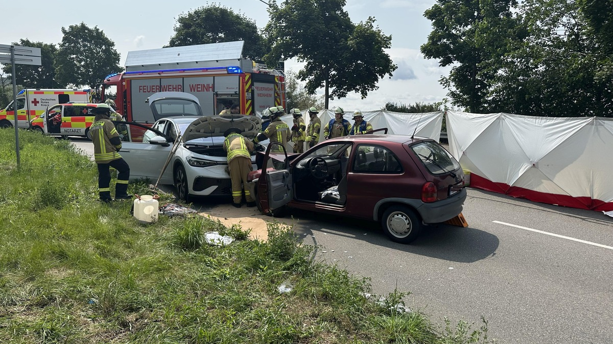 FW Weinheim: Frontalzusammenstoß auf der Zeppelinbrücke - Foto: presseportal.de