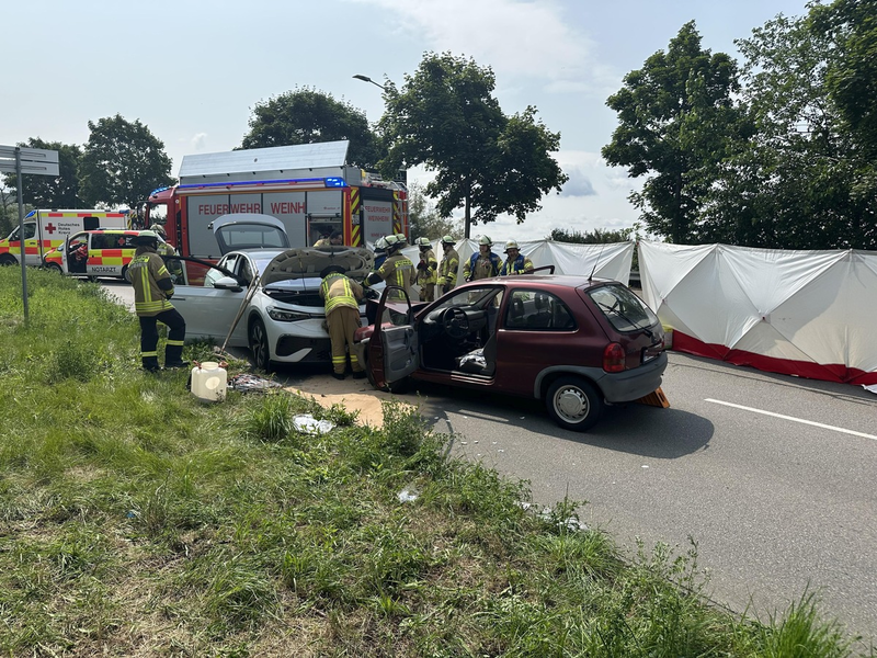 FW Weinheim: Frontalzusammenstoß auf der Zeppelinbrücke - Foto: presseportal.de