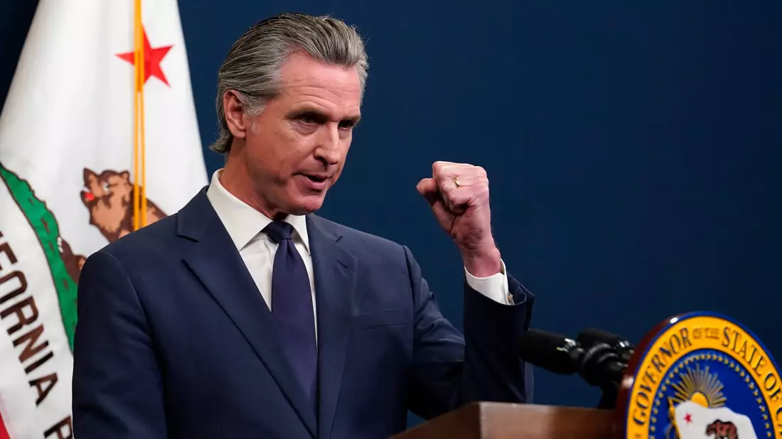 Gegen den erklärten Willen von Gouverneur Newsom hat Trump am Wochenende seine Macht demonstriert und den Einsatz der Nationalgarde befohlen. - Bild: Rich Pedroncelli/AP/dpa