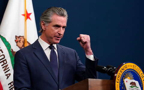 Gegen den erklÀrten Willen von Gouverneur Newsom hat Trump am Wochenende seine Macht demonstriert und den Einsatz der Nationalgarde befohlen. - Foto: Rich Pedroncelli/AP/dpa Gegen den erklÀrten Willen von Gouverneur Newsom hat Trump am Wochenende seine Macht demonstriert und den Einsatz der Nationalgarde befohlen. - Foto: Rich Pedroncelli/AP/dpa