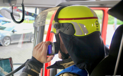 FW Hünxe: Pkw-Brand auf der A3 - Foto: presseportal.de