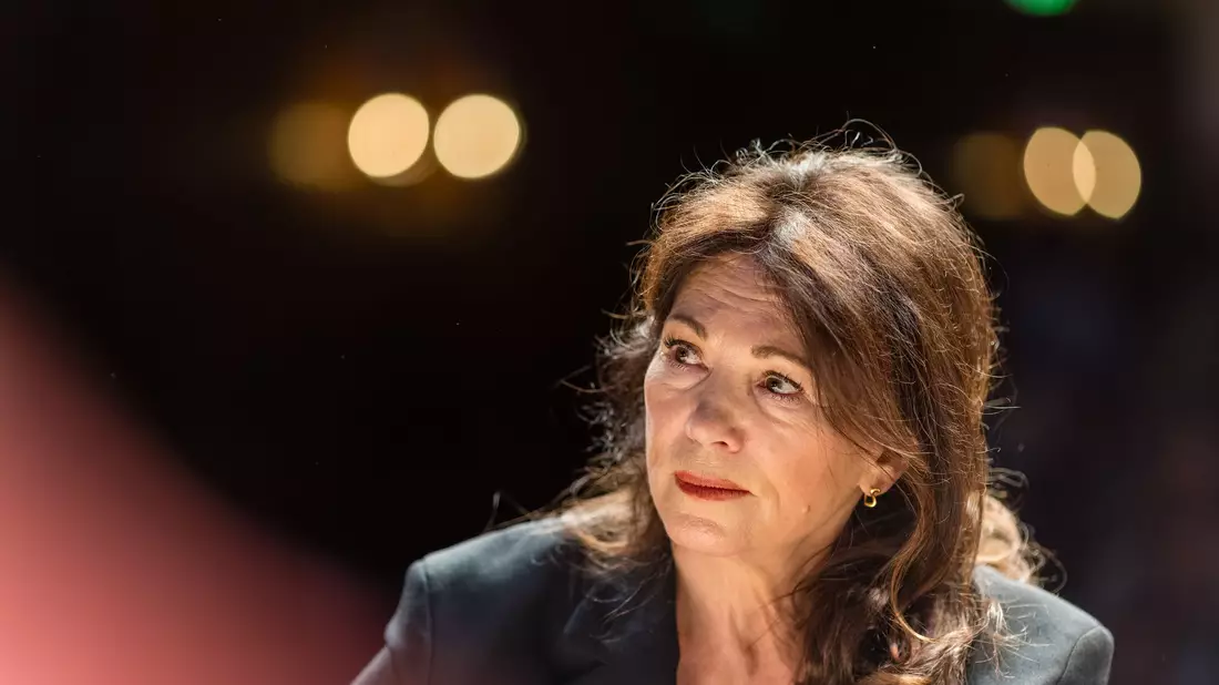 Schauspielerin Iris Berben kritisiert die politische Linke. (Archivbild) - Bild: Frank Hammerschmidt/dpa