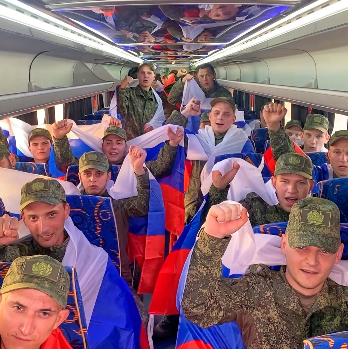 Russland und die Ukraine haben erneut Gefangene ausgetauscht. - Foto: -/Russian Defense Ministry Press Service/AP/dpa