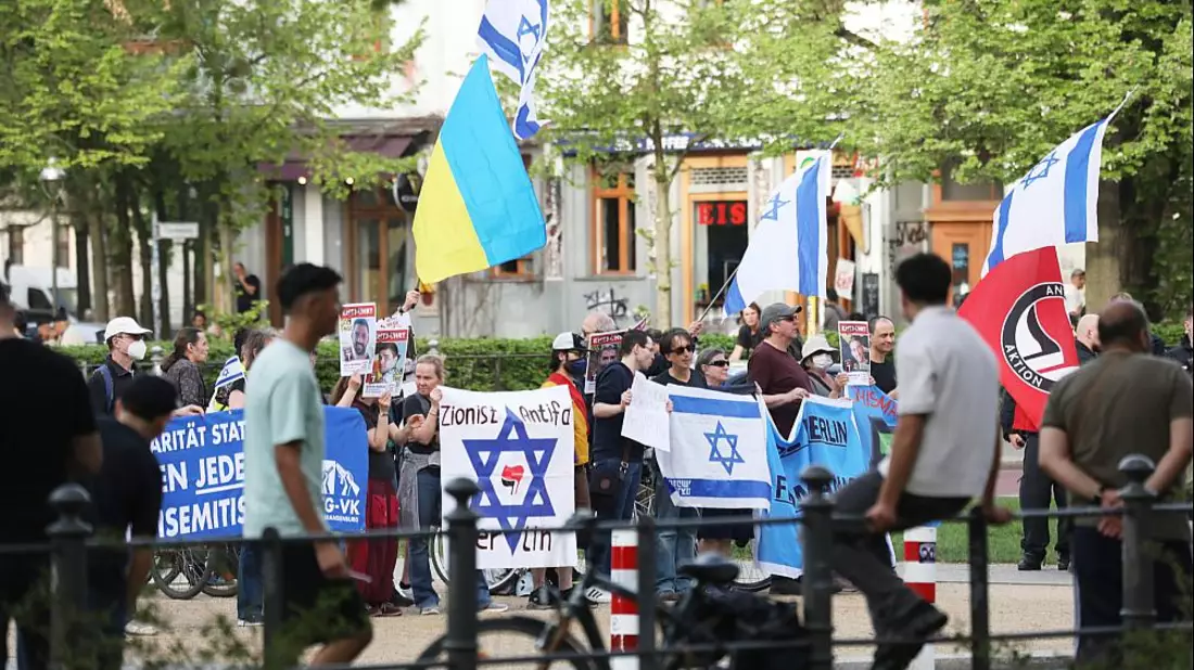 Pro-israelischer Gegenprotest zu Pro-Palästina-Demo (Archiv) - Bild: über dts Nachrichtenagentur