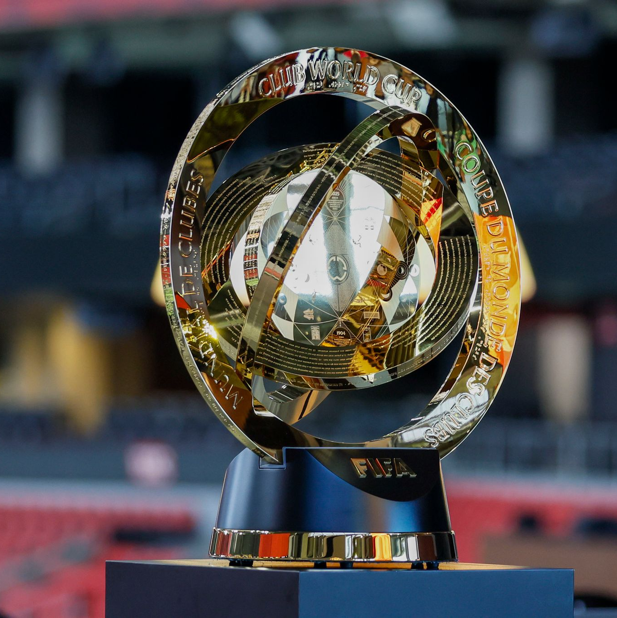 Um diese Trophäe geht's bei der Club-WM. - Foto: Miguel Martinez/Atlanta Journal-Constitution/AP/dpa