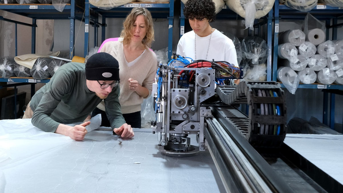 Mehr als Barfußschuhe: ZDF-Doku über nachhaltiges Wirtschaften - Foto: presseportal.de
