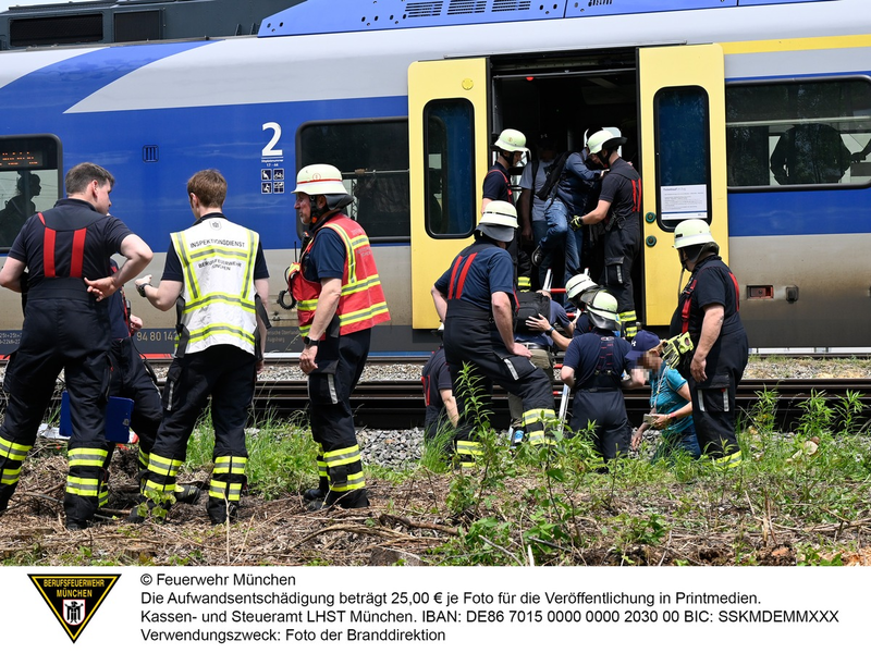 FW-M: Regionalbahn evakuiert (Berg am Laim) - Foto: presseportal.de