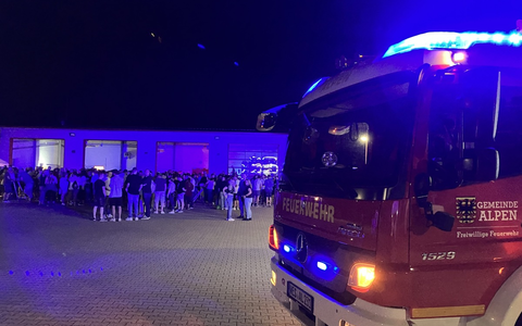 FW Alpen: Blaulichtparty Vol 5 in Alpen - Menzelen Samstag geht es los... - Foto: presseportal.de