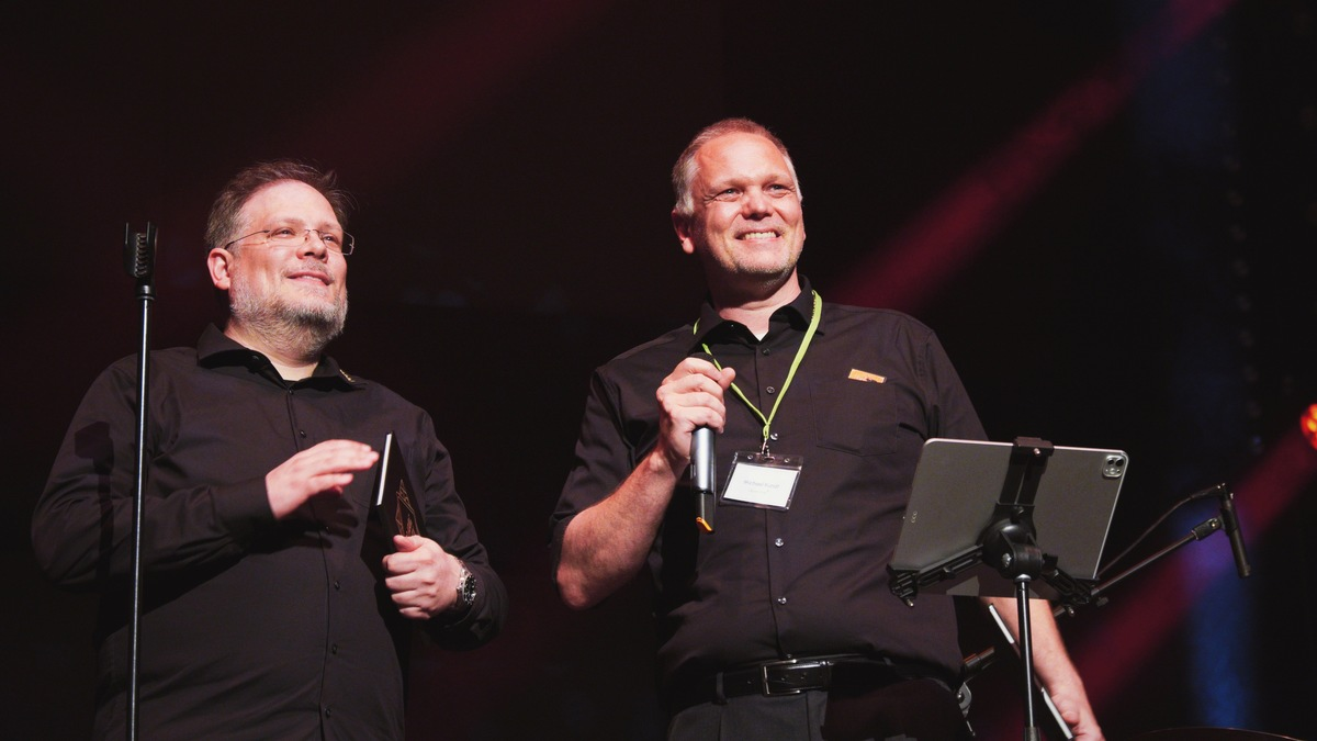 Zwanzig Jahre Innovation, Partnerschaft und Zusammenhalt: reventix feiert bewegendes Jubiläum - Foto: presseportal.de