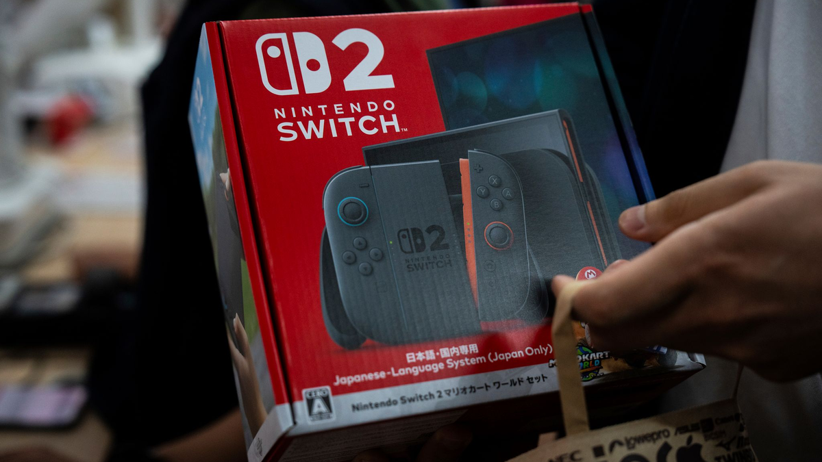 Schon die Vorbestellungen der Switch 2 waren schnell ausgeschöpft. (Archivbild) - Foto: Louise Delmotte/AP/dpa