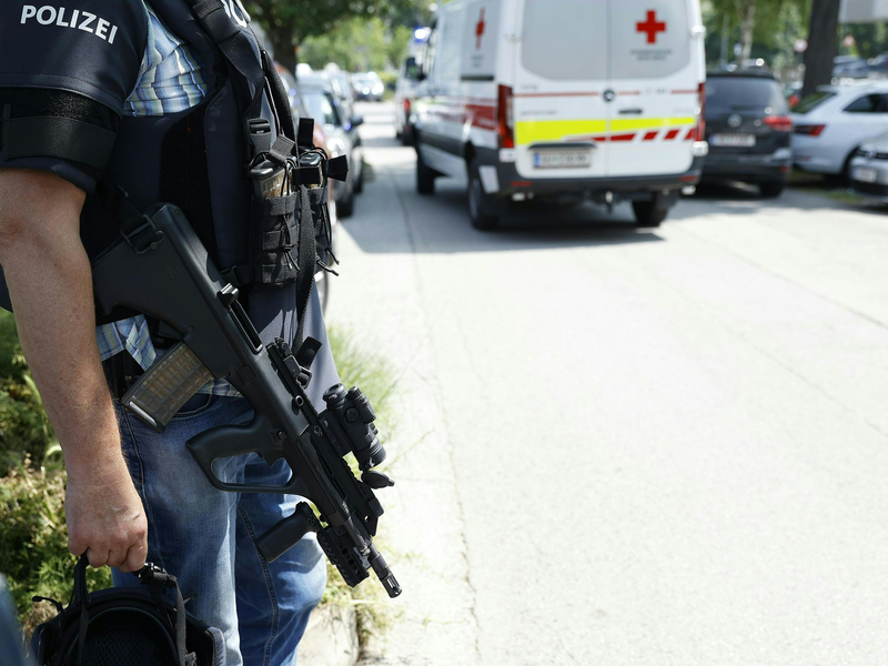 Der Wohnort des Amokläufers wurde durchsucht. - Foto: Erwin Scheriau/APA/dpa