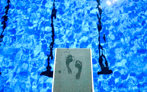 Badewetter in Deutschland. - Foto: Julian Stratenschulte/dpa