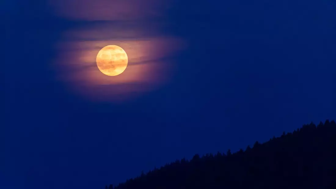 Wetteraussichten beim Erdbeermond sind gut. - Bild: Philipp von Ditfurth/dpa