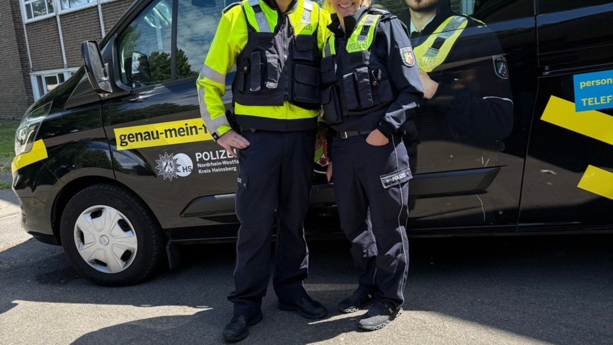 POL-HS: Generationenwechsel bei der Personalwerbung der Polizei Heinsberg - Foto: presseportal.de